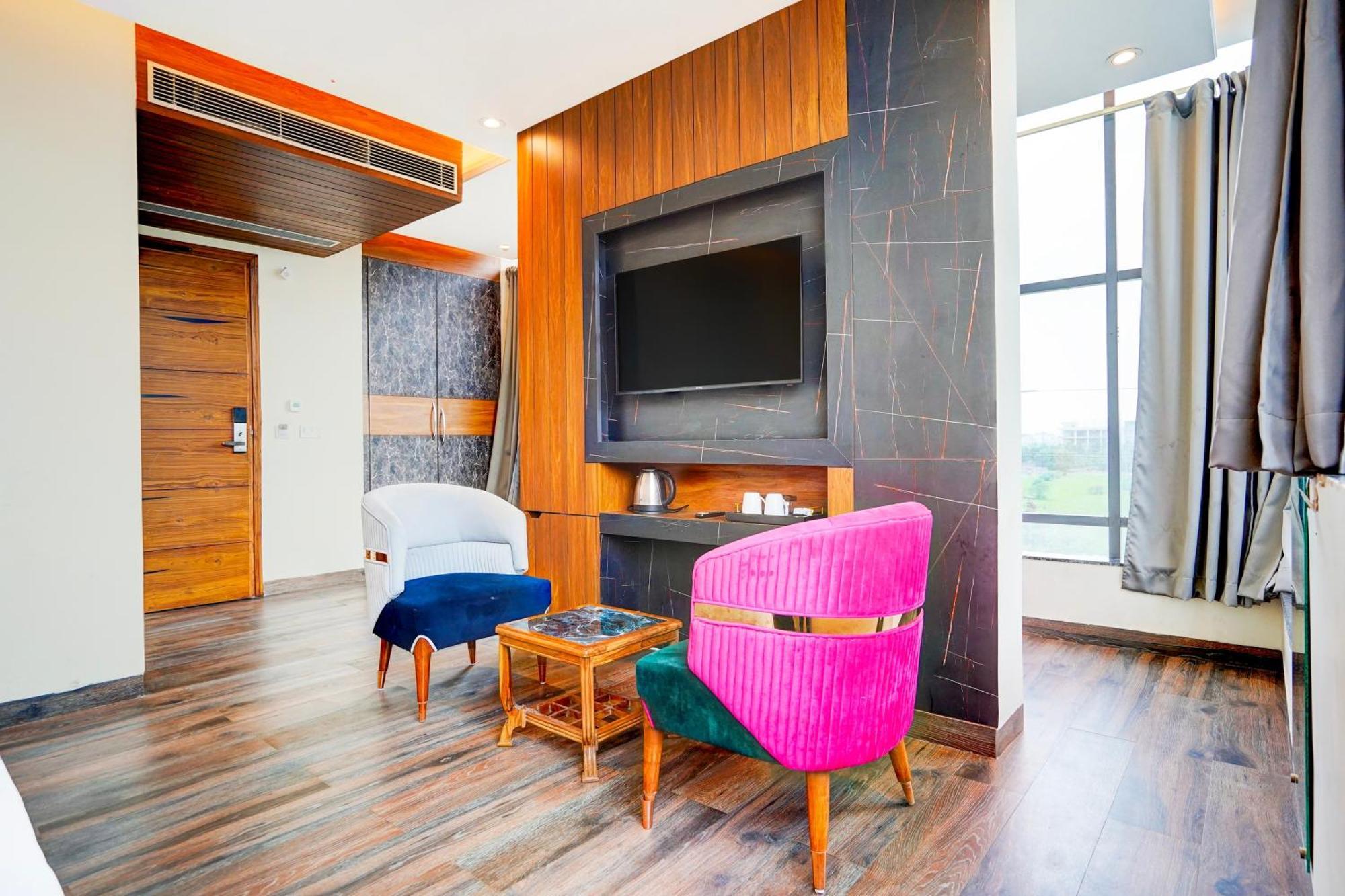 Hotel Marina Near Igi Airport Delhi 新德里 外观 照片
