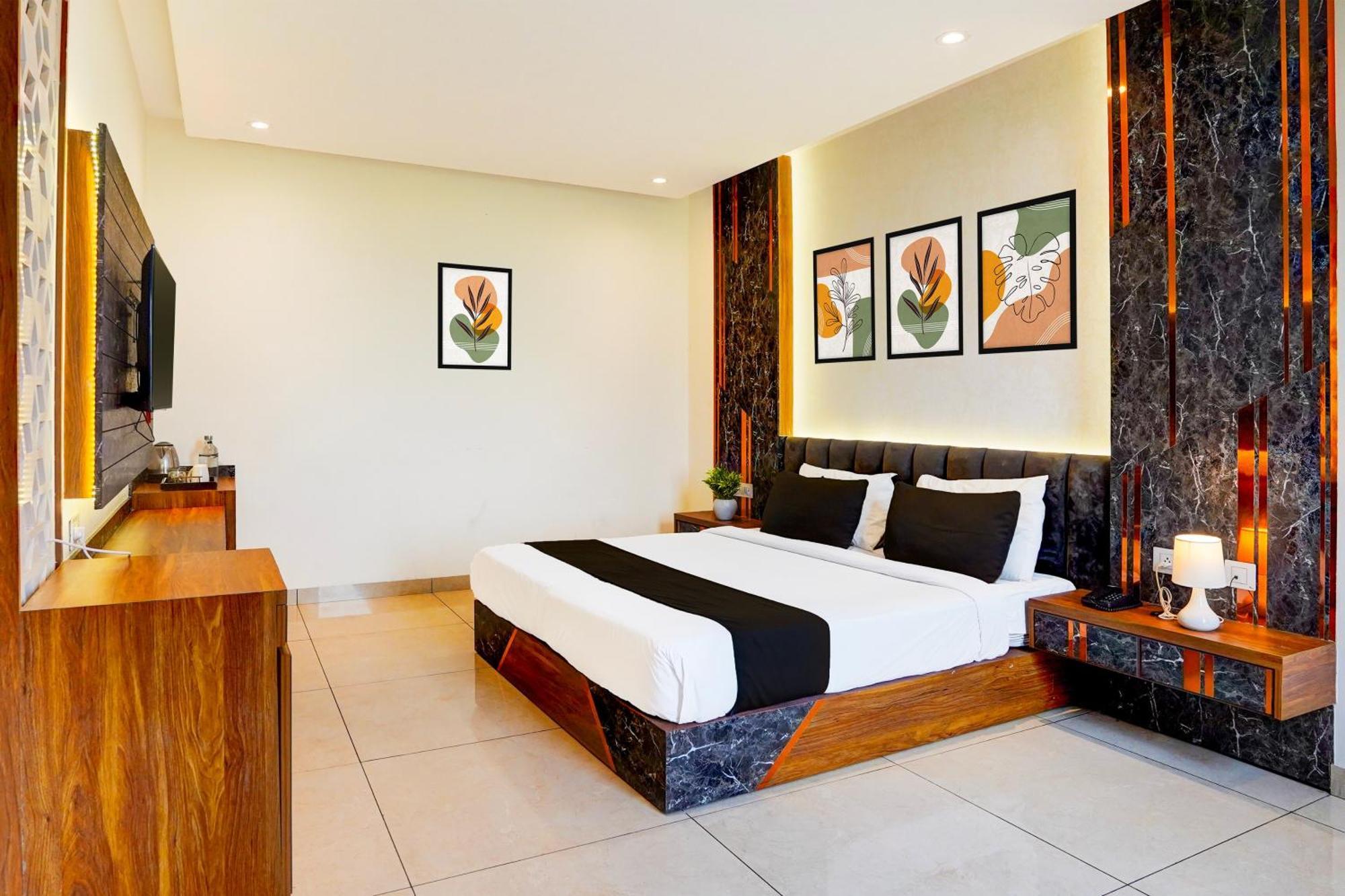 Hotel Marina Near Igi Airport Delhi 新德里 外观 照片