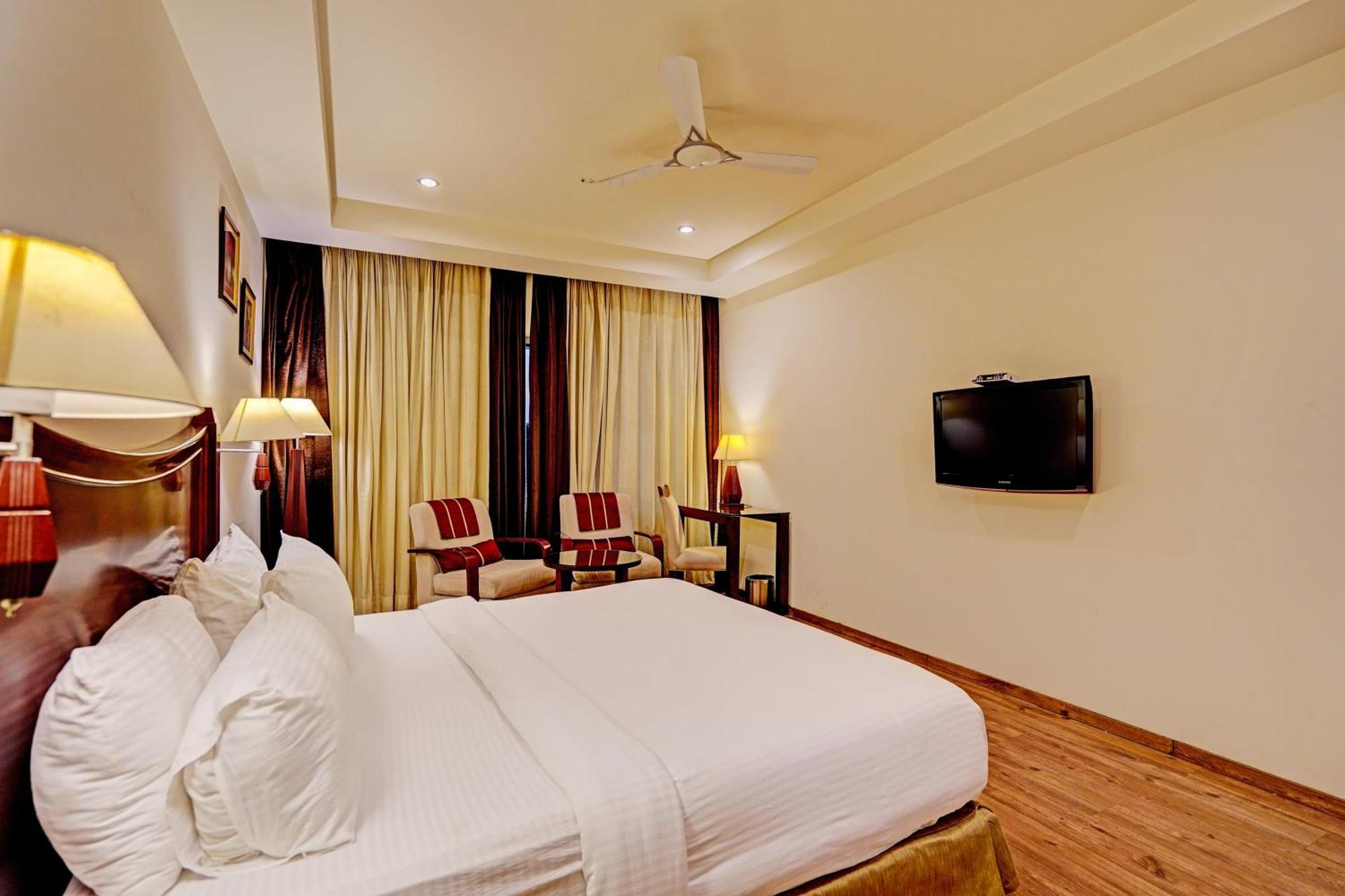 Hotel Marina Near Igi Airport Delhi 新德里 外观 照片