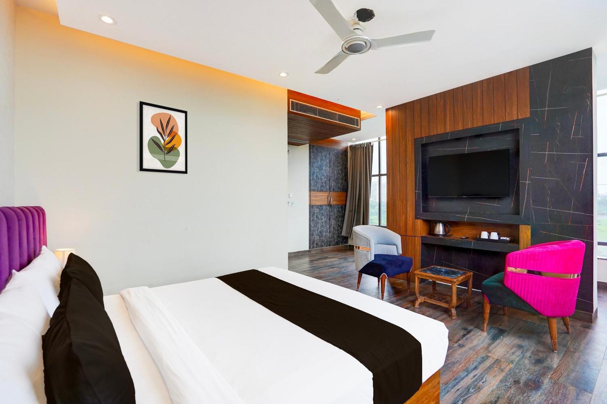 Hotel Marina Near Igi Airport Delhi 新德里 外观 照片